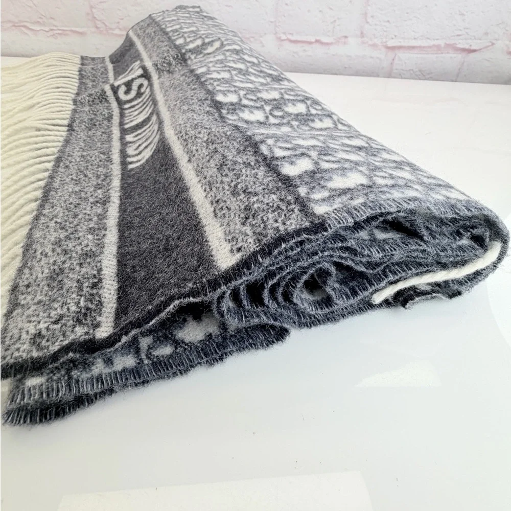 Dior 100% Cashmere Oblique Fringe Scarf - Picture 10 of 12